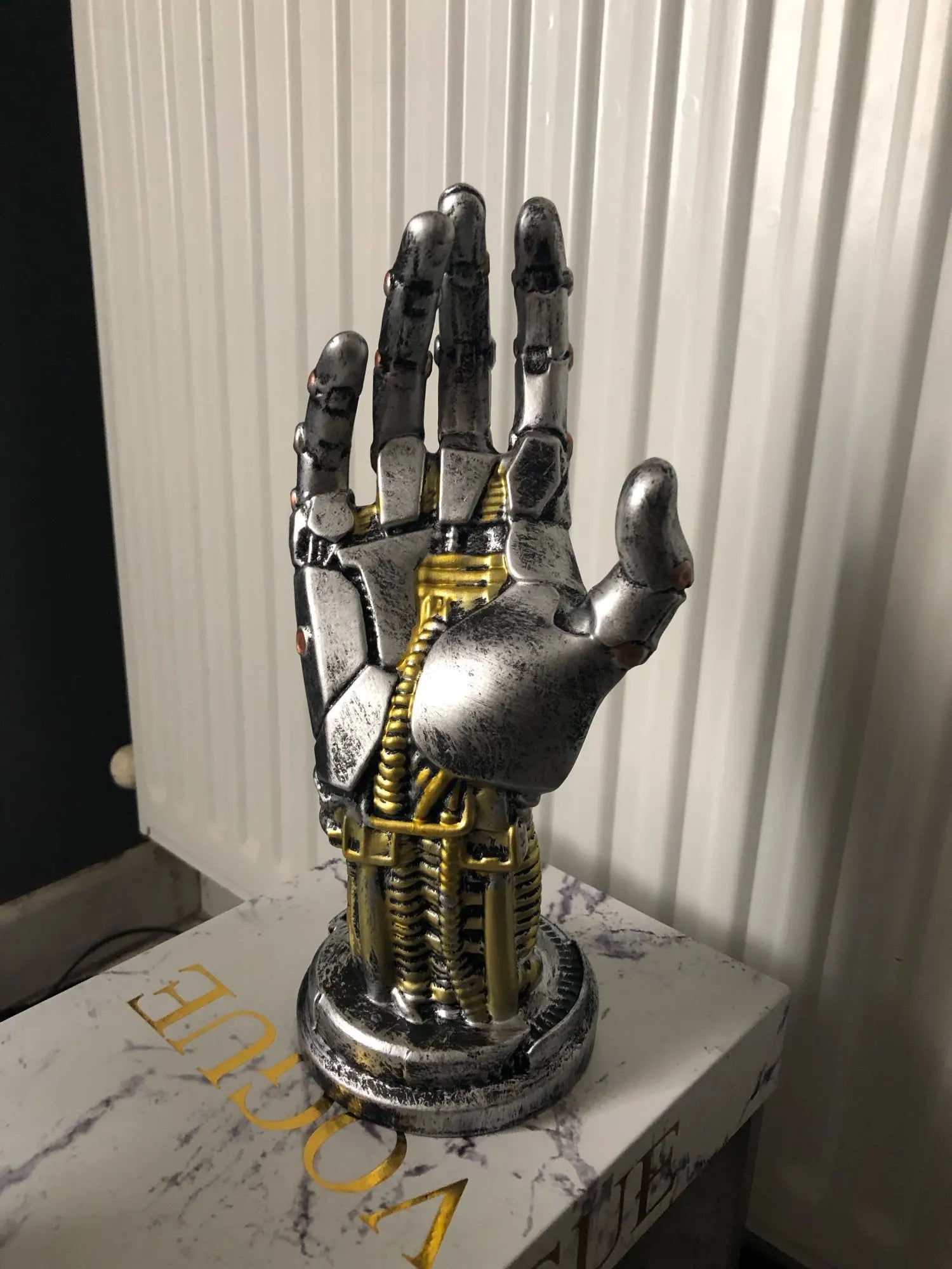 Robot Hand Game Controller Holder