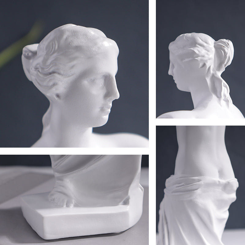 Venus de Milo Statue