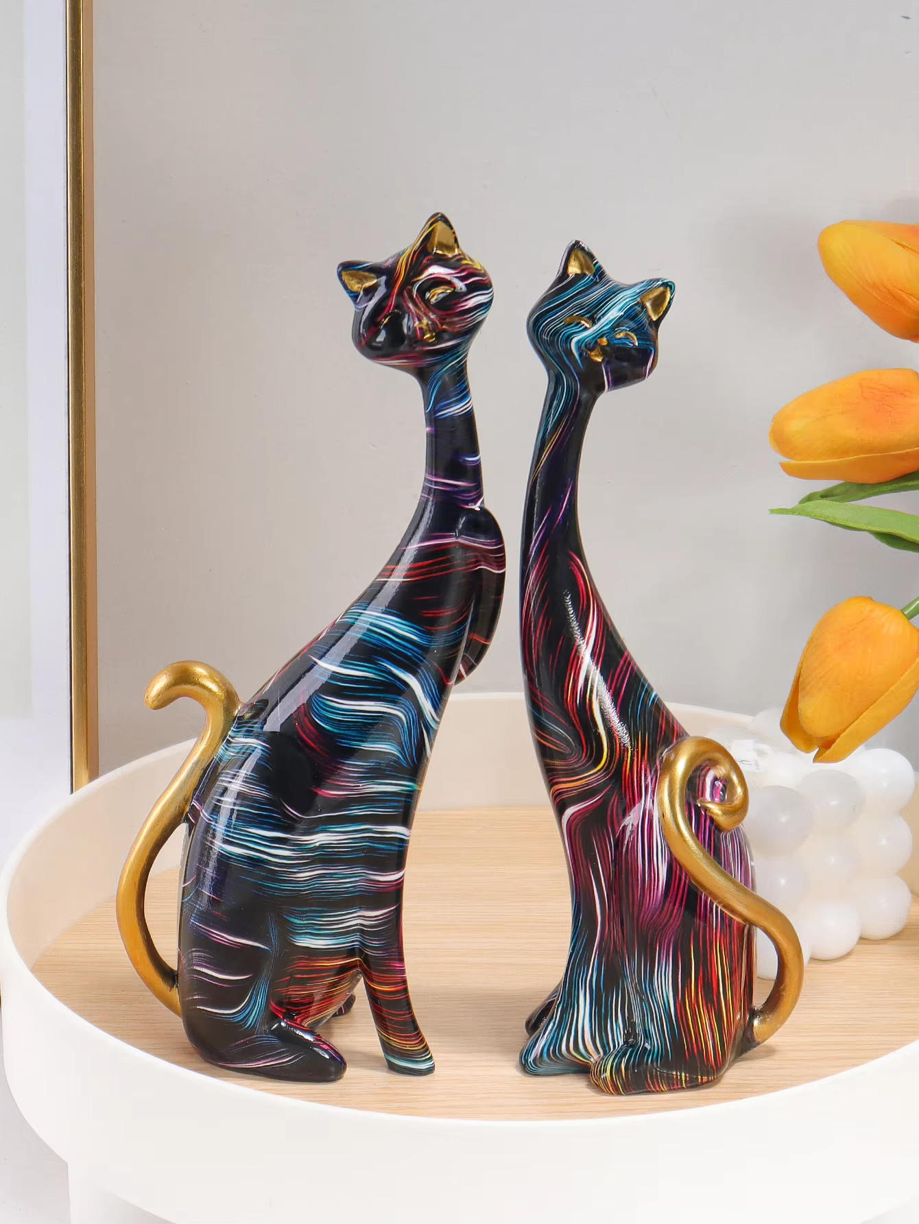 Modern Elegant Cat Statues Set