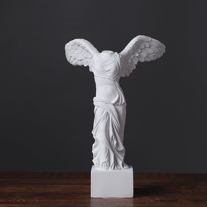 Winged Victory of Samothrace Statue