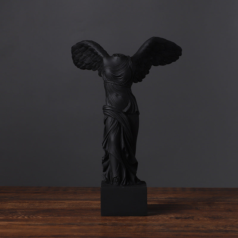 Winged Victory of Samothrace Statue