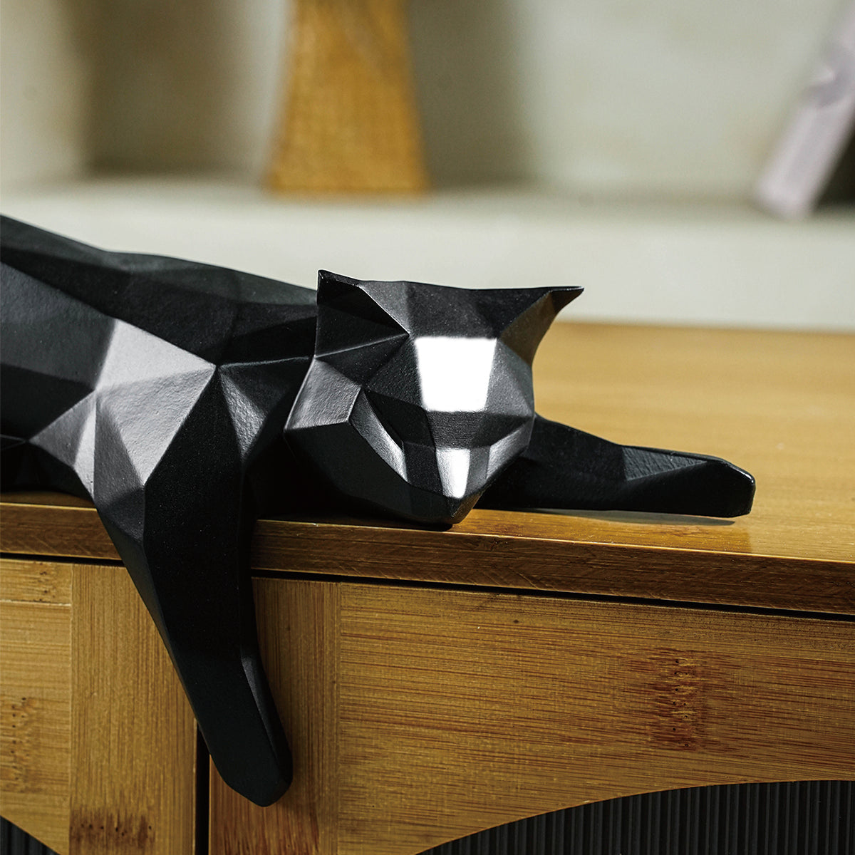 Nordic Geometric Relax Cat Shelf Statue