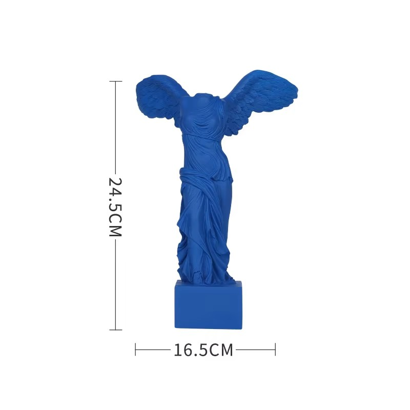 Winged Victory of Samothrace Statue