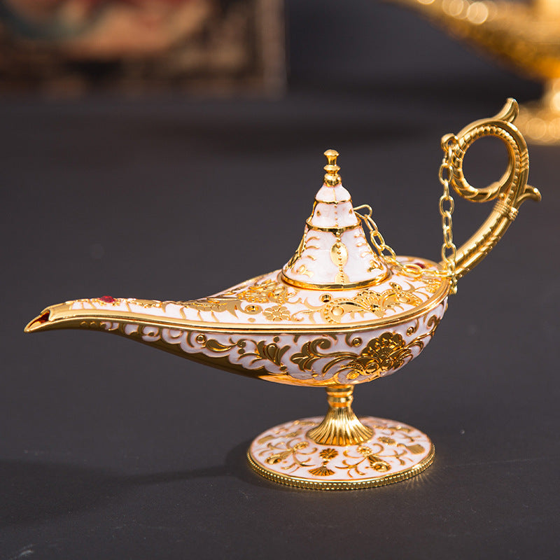 Aladdin Magic Lamp Décor