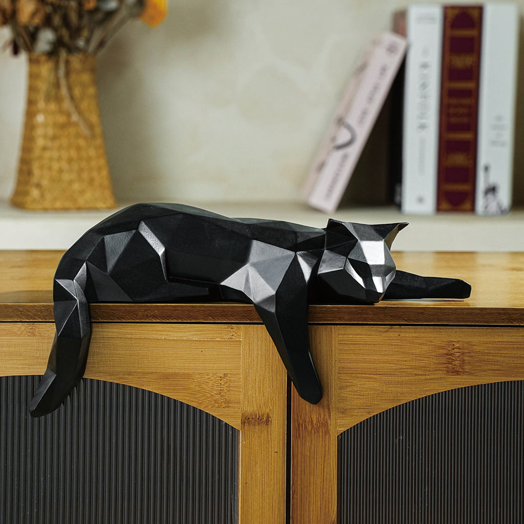 Nordic Geometric Relax Cat Shelf Statue
